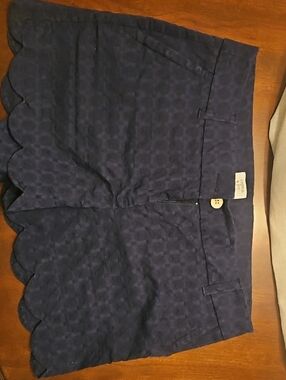 crown & ivy Navy Scalloped Hem Textured Shorts